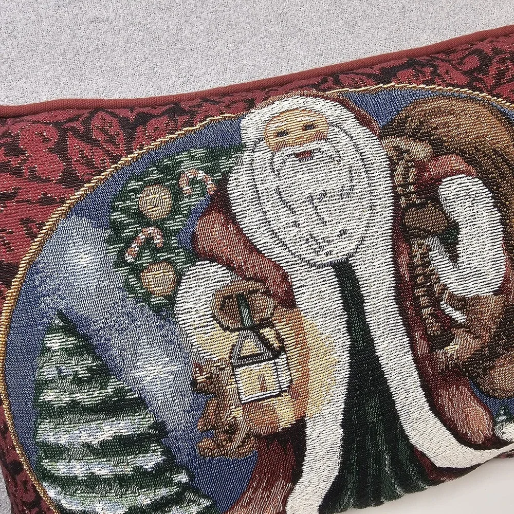 Santa Christmas Holiday‎ VTG Needlepoint Tapestry Throw Pillow Old World 17x12